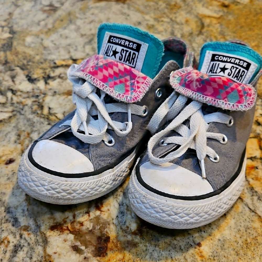 Converse Kids' Gray and Pink Patterned Sneakers